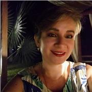 Doy clases de Español a niños y adultos de todas las edades, tengo una licenciatura en educación primaria, tengo 12 años de experiencia, impartiendo clases con niños de 5 años en adelante y adultos de todas las edades en las noches. 
Metodología práctica,